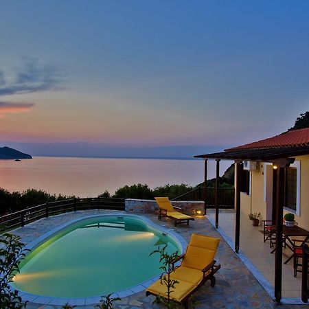 Porto Skopelos Villas ภายนอก รูปภาพ