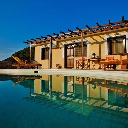 Porto Skopelos Villas ภายนอก รูปภาพ