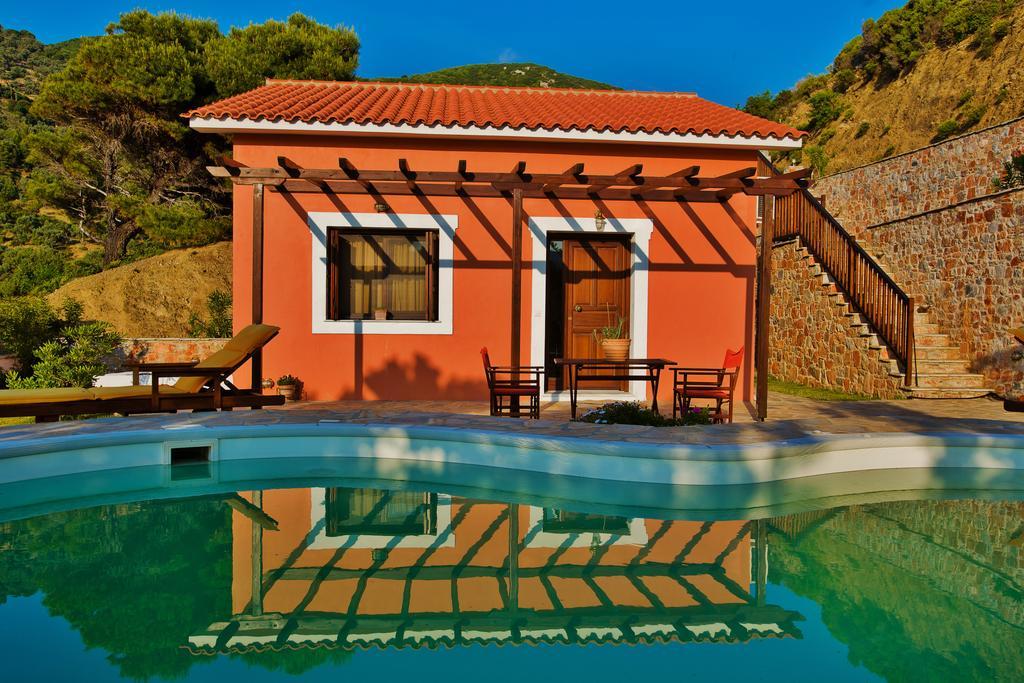 Porto Skopelos Villas ภายนอก รูปภาพ